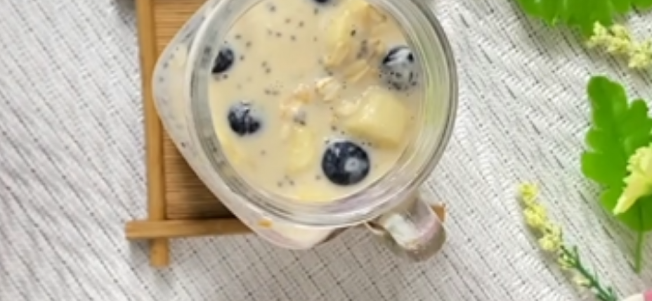 overnight oatmeal photo